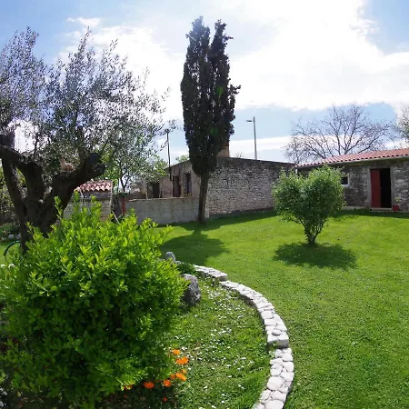 Luxurious In Ajini Croatia With Terrace Apartamento *