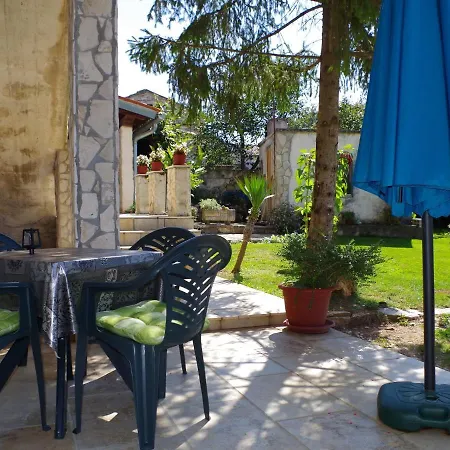 Apartamento Luxurious In Ajini Croatia With Terrace Šajini