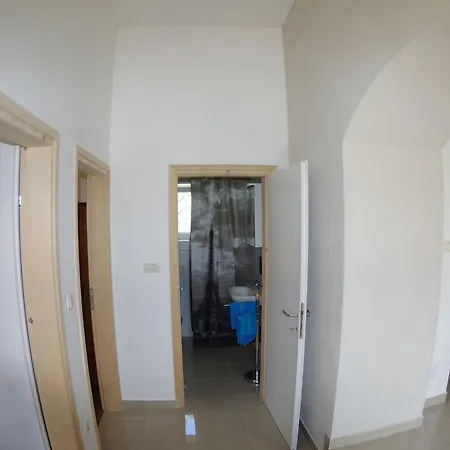 Luxurious In Ajini Croatia With Terrace Apartamento