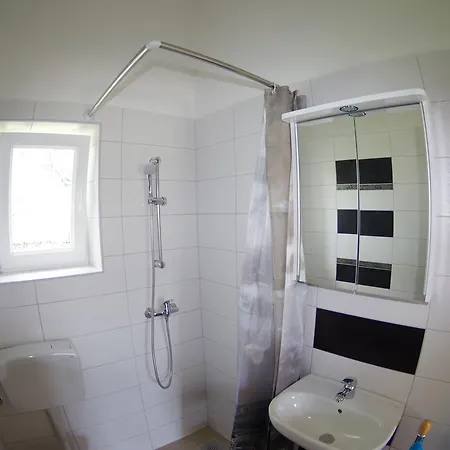 Luxurious In Ajini Croatia With Terrace Apartamento Šajini